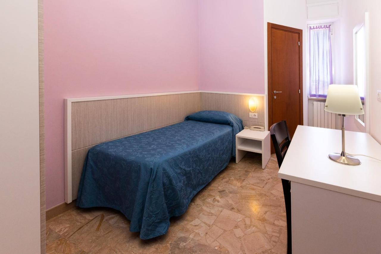 Hotel Belvedere Porto SantʼElpidio エクステリア 写真