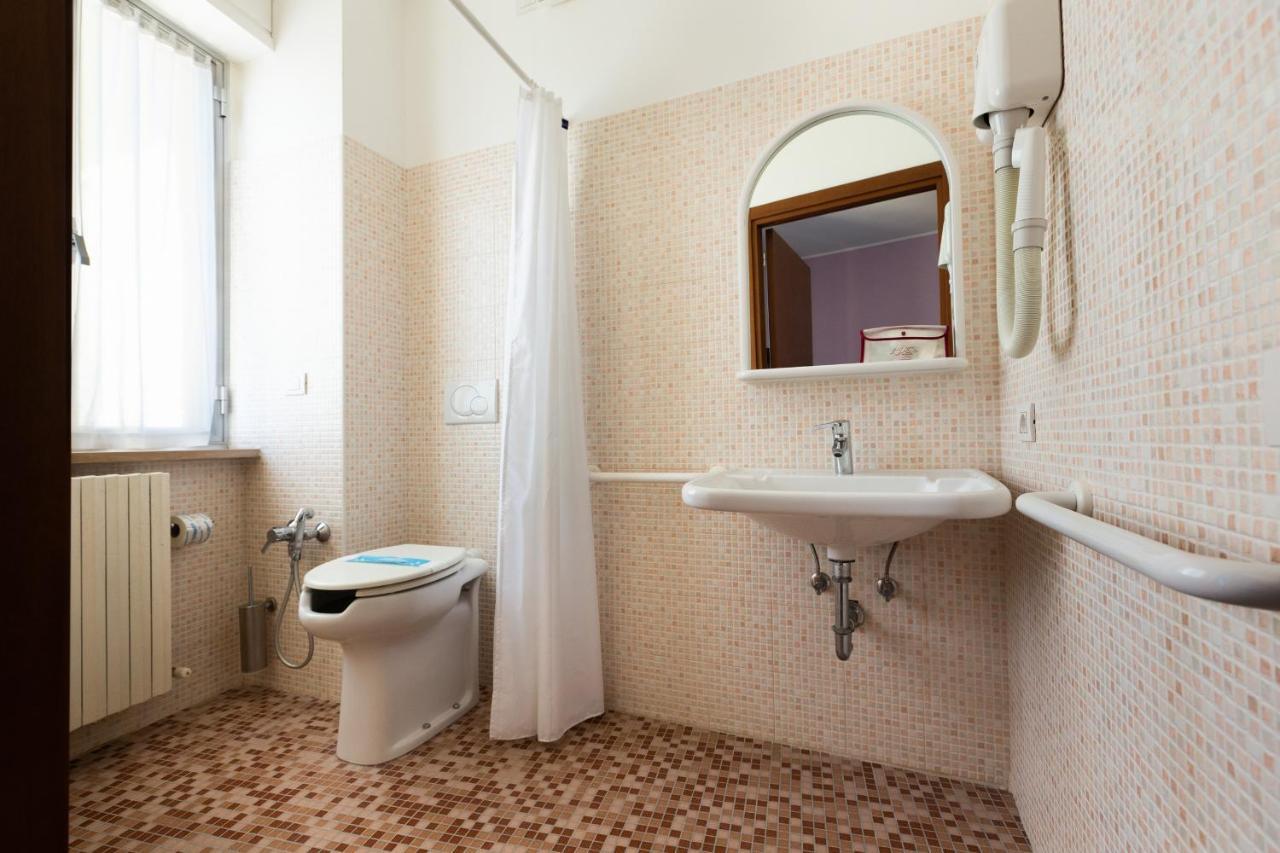 Hotel Belvedere Porto SantʼElpidio エクステリア 写真